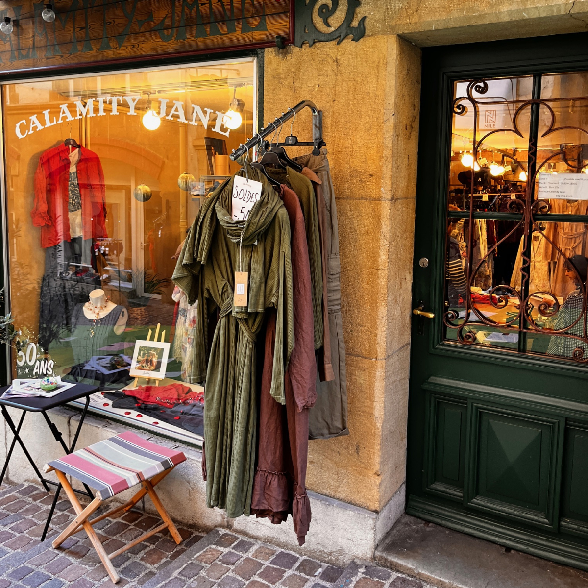 Vitrine de la boutique Calamity Jane, rue des Chavannes à Neuchâtel